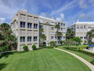 4333 N Ocean Blvd #bn1, Gulf Stream, FL..