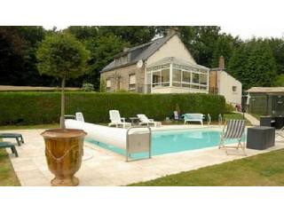 Detached, traditional house with..