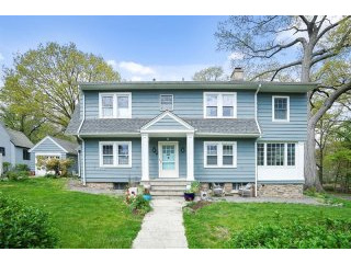 4 bedroom House For Sale: 95 Corona..