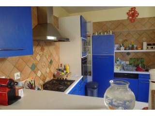 Large Townhouse & Apartment With Balcony
