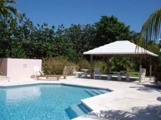 Apartment/townhouse - SEAPOINTE..