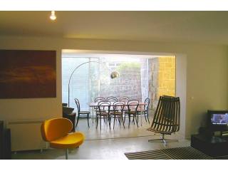 Modern apartment with 3 bedrooms in..
