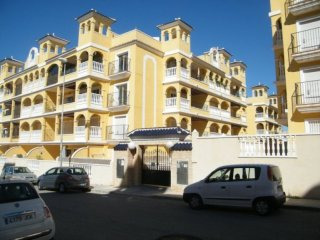 2 Bedrooms - Apartment - Alicante - For..
