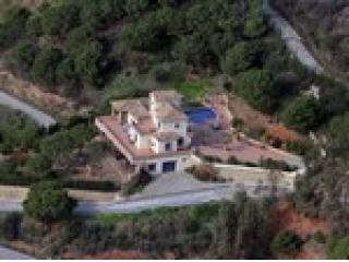 4 Bedrooms - Villa - Malaga - For Sale