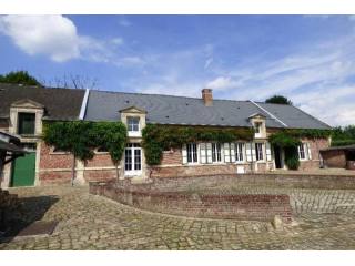 5 bedroom Character For Sale: 60400..