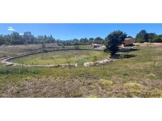 Istra, okolica Svetvinčenta, veliko zemljište, građevinsko i