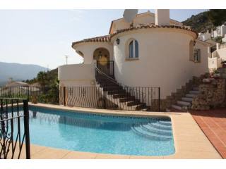 5 Bedrooms - Villa - Alicante - For Sale