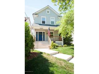 3 bedroom Flat For Sale: 1102 1/2 4th..