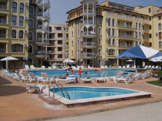 Large apartment with 2 bedrooms 2..