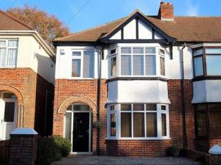 Unfurnished 3 bedroom End of Terrace..