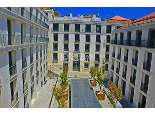 Beautiful 2 Bedroom Apartment In The..