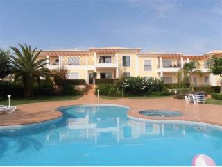 2 BEDROOM APARTMENT FOR SALE IN PORTO..