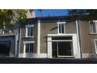 Former Shop And Living Accommodation To..