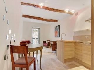 Chateauneuf de Grasse 2 room village..