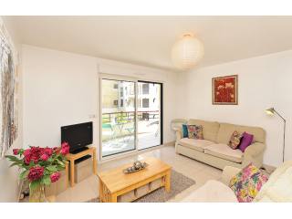 Classy New Built One Bedroom with a..