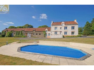 MORBIHAN - Nr. Auray - Large equestrian..