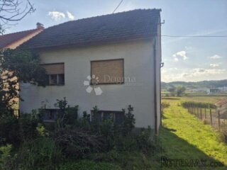 Kuća za adaptaciju na odličnoj lokaciji nadomak Krapine!