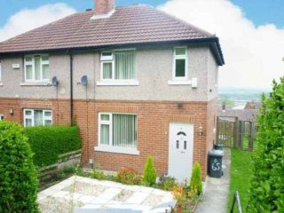 3 bedroom, Semi-detached House house..
