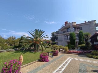MALINSKA - SAMOSTOJEĆA KUĆA S PREKRASNOM OKUĆNICOM