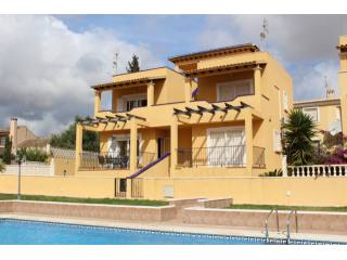 Semi-Detached for sale 149.950 €..