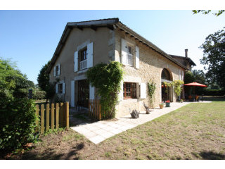 Spacious 6 bedroom house with fabulous..