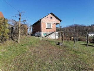 Kuća za renovaciju u Križancu