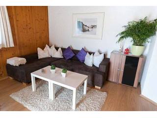 Modern and cosy single famiyl house..