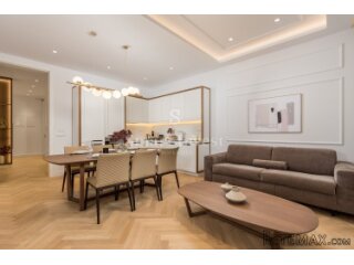 OPATIJA – CENTAR, luksuzan stan 2S+DB u vili 1. red do mora..