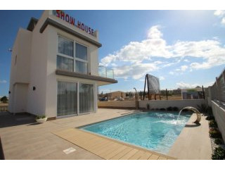 Torrevieja Villa 4 Beds 3 Baths..