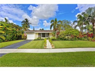 3 bedroom House For Sale: 10241 SW 99..