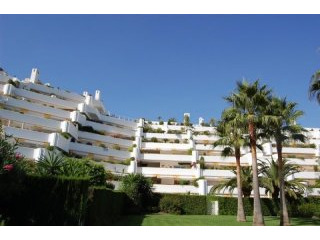 3 Middle Floor Apartment