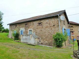 Stone Farmhouse To Renovate On 922 m2..