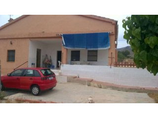Large 5 Bedroom Country House For Sale..