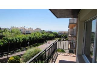 APARTMENT ON A GROUND FLOOR IN A..