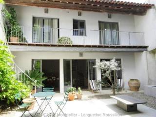 4 bedroom House For Sale: 34340..