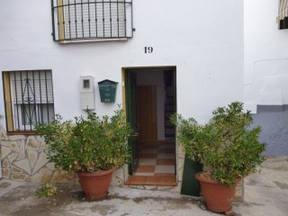 2 Bedrooms - Town House - Malaga - For..