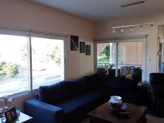SPACIOUS 2 bedroom apartment in a very..