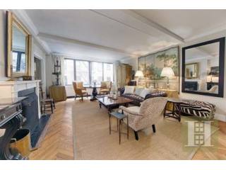 2 bedroom Apartment For Sale: 439 EAST..