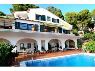 6 bedroom Cottage For Sale: GIRONA..