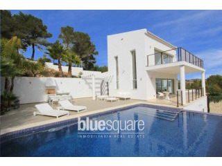 Stunning brand new 3 bedroom villa in..