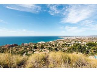 6 bedroom detached villa for sale