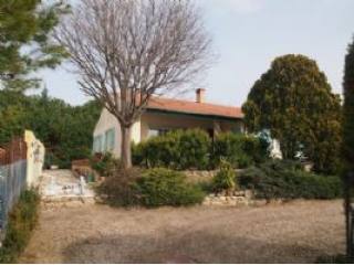 Pretty And Spacious Single Storey Villa