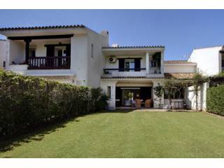 5 bedroom Town House For Sale:..