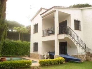 3 Bedrooms - Villa - Girona - For Sale