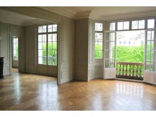 4 bedroom Flat For Sale: 75015 PARIS