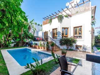 5 Bedroom Villa For Sale Situated In..