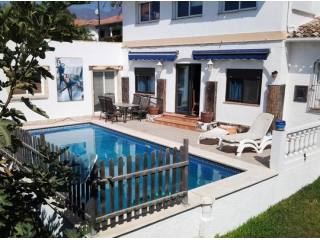 Villa for sale in Real Panorama..