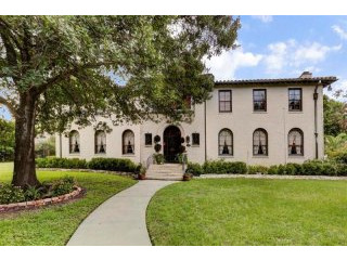 4 bedroom House For Sale: 2330 N..