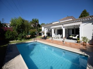 Renovated Villa With Heated Pool In..