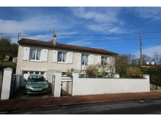 Three Bedroom House With Large Garden